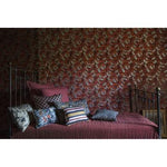 Charger l'image dans la galerie, Coussin en soie MAT LEAD - LE MONDE SAUVAGE