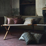 Charger l'image dans la galerie, Coussin ARUKI - Le Monde Sauvage