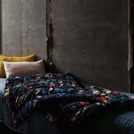 Charger l'image dans la galerie, Edredon Matriochka - Le Monde Sauvage